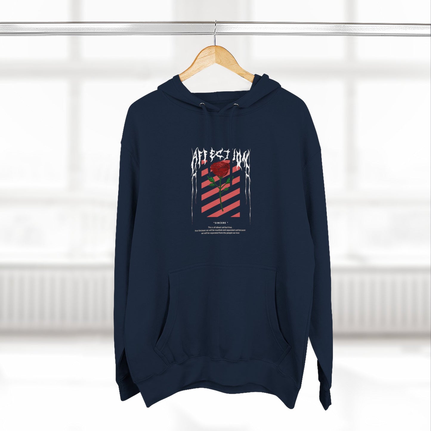 Stylish Three-Panel Fleece Hoodie – Perfect for Casual Days and Holiday Gifting